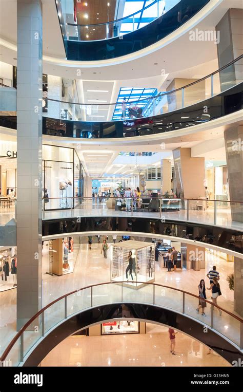 westfield sydney opening hours.